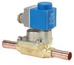 do EKC-414, AKC 72A 29,50 STEROWANIE ELEKTRONICZNE ZAWORÓW IMPULSOWYCH Nazwa Sterownik komorowy i przegrzania do elektronicznego impulsowego 084B8030 AK-CC 550A 380,00 zaworu rozprężnego;