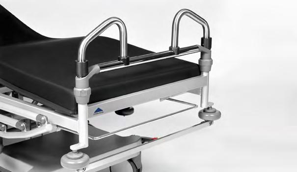 do wygodnej pozycji siedzącej (zdjęcie 1). bustronne barierki boczne zapewniają pacjentom wysoki poziom bezpieczeństwa (zdjęcie 2).