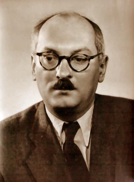 Profesor Zygmunt GOGOLEWSKI Lata urzędowania: 1948-1952 Prof. Zygmunt Gogolewski urodził się 1 maja 1896 r. w Warszawie. W 1915 r.