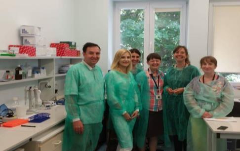 2. MAD-VIR Metagenomic Array Detection of emerging Viruses in EU Cele: Opracowanie i ocena wartości diagnostycznej mikromacierzy DNA/RNA do wykrywania zakażeń i chorób wirusowych zwierząt