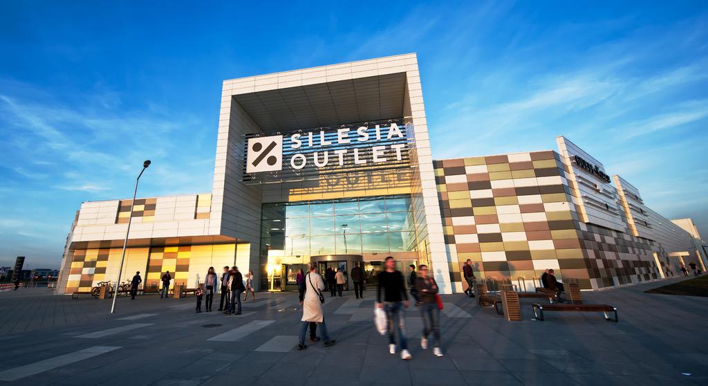 3 Silesia Outlet, Gliwice WYDARZENIA I KW. 2019 Podczas targów MIPIM 2019 r. zaprezentowano nowy projekt inwestycji wielofunkcyjnej Towarowa 22.