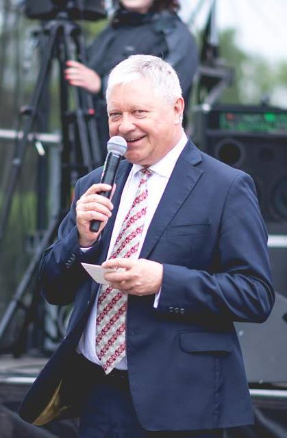 organizatorzy pikniku patriotycznego z okazji Dnia Flagi