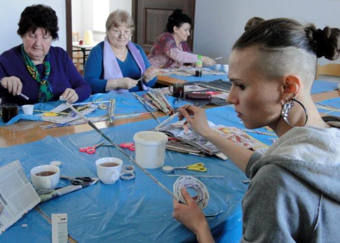 jest projekt SZANSA tworzenie modeli z dobrą ofertą edukacyjną, realizowanych we współpracy z licznymi podmiotami (NGO, inne instytucje, JST, itp).