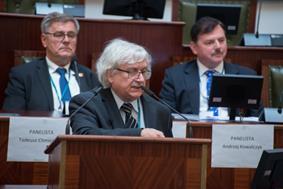 Polska Energia S.A.) oraz Kazimierz Szynol (Prezes Zarządu TAURON Wytwarzanie S.A.), System elektroenergetyczny a magazyny energii Janusz Kurpas (ENERGOPROJEKT-Katowice SA.