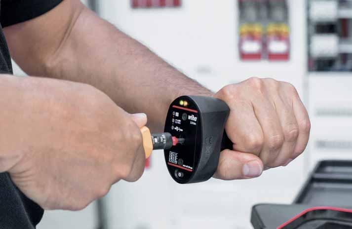 Tester momentu obrotowego Torque QuickCheck Większe bezpieczeństwo: Regularna kontrola narzędzia dynamometrycznego zapewnia bezpieczną i precyzyjną pracę z zastosowaniem odpowiedniego momentu