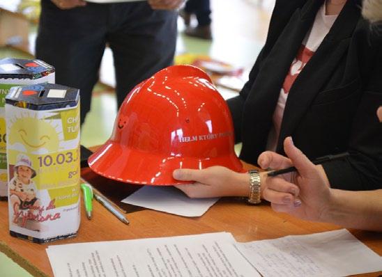 Do turnieju przystąpiło 10 drużyn. Wzięły w nim udział drużyny piłkarskie z miejscowych firm, ochotnicze straże pożarne oraz obowiązkowo drużyna z lidzbarskiego Urzędu Miasta i Gminy.