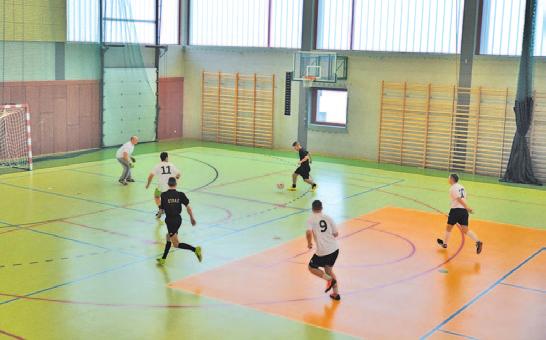 Zakład Tapicerski Łożyński 6. PGK 7. OSP 8. Firma Leszek Sowa 9. H+H 10.