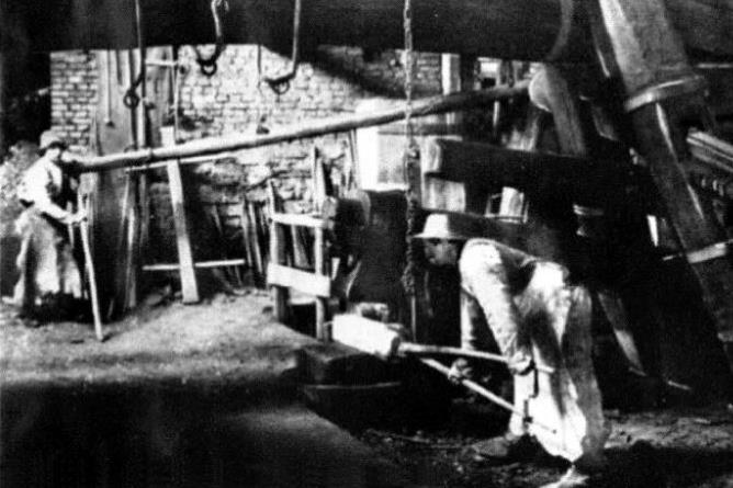 4 Ponad 500 lat doświadczenia w produkcji stali W 1466, BGH (Boschgotthardshütte) zostało wspomniane po raz pierwszy jako Hammer an der Ferndorf