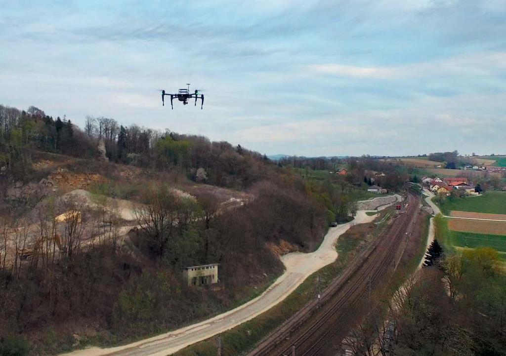 Łatwy dostęp do precyzyjnych informacji Funkcja alarmowania w czasie rzeczywistym umożliwia przesyłanie określonych powiadomień przez interfejsy HMI i inne interfejsy pobierania danych bezpośrednio