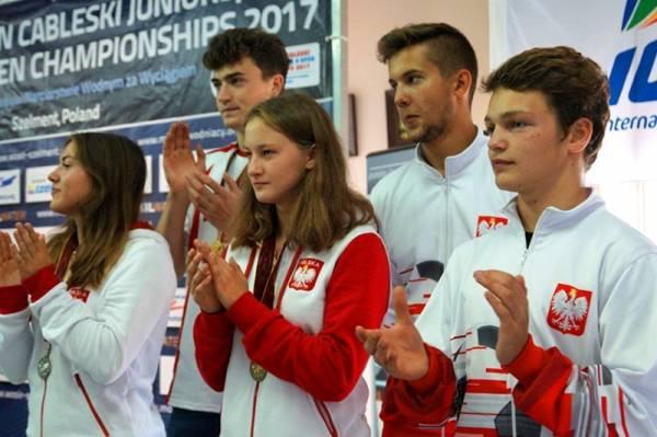 medali indywidualnych nasi zawodnicy zdobyli także brązowy medal drużynowo w kat. U19 w składzie: Konrad Zawadzki (MOS Augustów), Zuzanna Polkowska (MOS Augustów), Konrad Oborski (MOS Augustów).