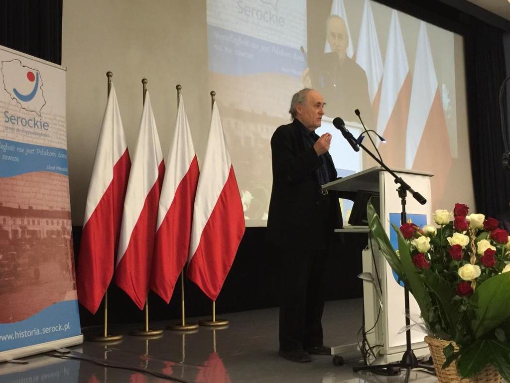 Fot. 9. Konferencja historyczna Serockie drogi do niepodległości źródło: UMiG w Serocku Wiosną 2018 r. na budynku wielorodzinnym przy ul.