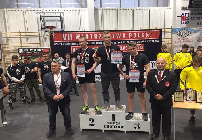Dwa rekordy Polski w wyciskaniu leżąc - na 127,5 kg i 130 kg podczas Mistrzostw Polski w trójboju siłowym klasycznym, wygrana w Otwartych Mistrzostwach Śląska w wyciskaniu