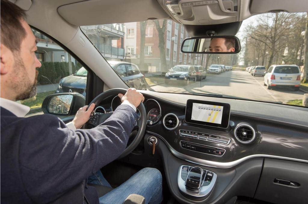 Bosch i Daimler upraszczają poszukiwanie miejsc parkingowych Codzienne wyszukiwanie miejsca do zaparkowania jest często źródłem stresu i frustracji, zwłaszcza jeśli zajmuje tyle