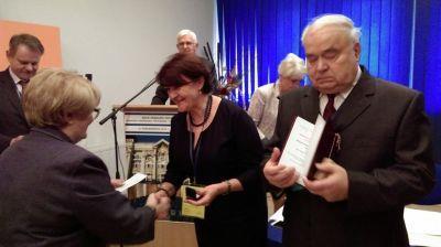 Alfred Zgoda nieprzerwanie od 2009 roku pełni prestiżową funkcję Prezesa Zarządu Federacji Stowarzyszeń Naukowo Technicznych NOT w Kielcach, członek Rady Krajowej NOT, Danuta Brymerska jest