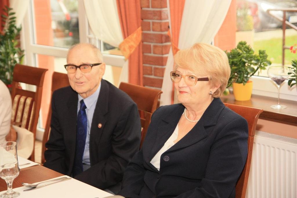 )  ) (od lewej: Zb. Has, K.