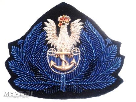 Marynarka Wojenna RP Marynarka Wojenna RP Emblemat z orłem MW noszony w pierwszym okresie w Pomocniczej