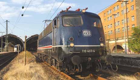 Właścicielem tych utrzymanych w atrakcyjnych barwach niebieski/ czerwony/biały pojazdów jest firma TRI Train Rental GmbH, zajmująca się m.in. doradztwem dla przewoźników kolejowych oraz remontowaniem wagonów pasażerskich.