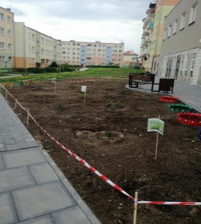 Arteterapia to twórczy trening, wykorzystujący proces tworzenia lub wynik procesu twórczego do wzbogacenia własnej osobowości.