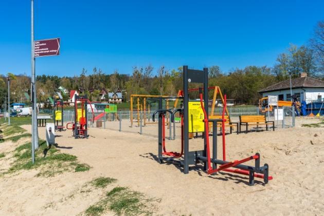 XVIII. KULTURA FIZYCZNA Gmina w 2018 roku prowadziła dwie inwestycje w zakresie infrastruktury sportowej.