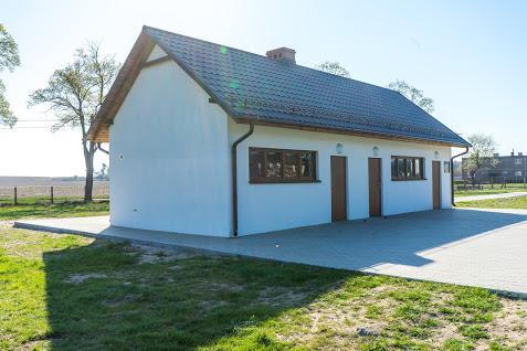 Nie zabrakło także zieleni, zostały wykonane nasadzenia krzewów i drzew. Prace zostały zakończone 1 marca 2019 roku. Na ten cel w sumie wydatkowano kwotę 101.024,70 zł.