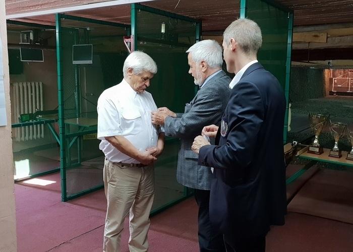 rywalizacji i tak aż do finałowej dwójki, w której pozostali Tomasz Dylong i Słodki Jerzy. Ten pierwszy zawody zwyciężył i puchar Kanclerza zdobył gratulujemy.