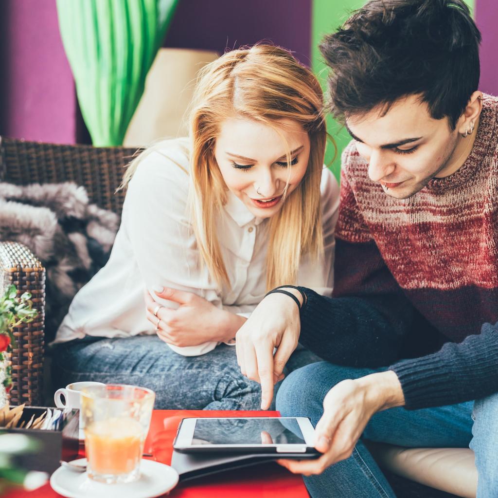 CO ROBIMY? Dostarczamy Internet w technologii radiowej 5Ghz, LTE i światłowodowej.