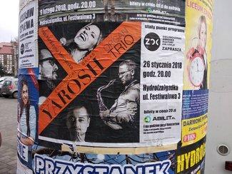 Ostrość i szczegółowość stoją na dobrym poziomie, a ilość szumów utrzymuje się zazwyczaj na