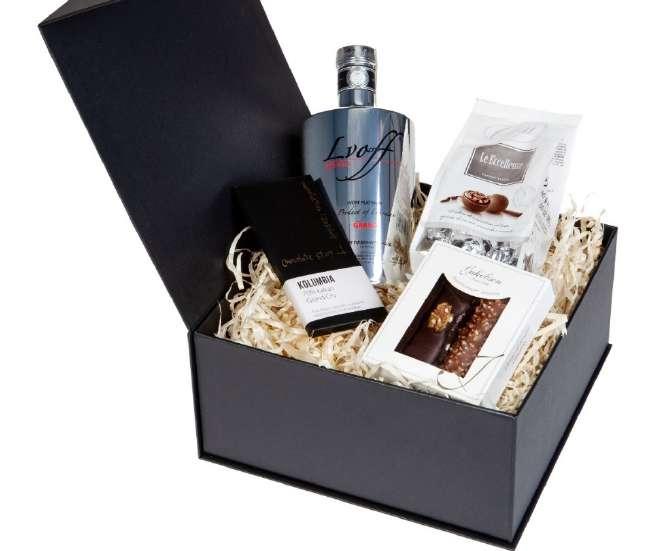 , 700 ml Praliny czekoladowe Le Eccellenze, 85 g Jacobsen