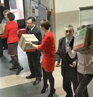 Przez prawie dwie dekady dużo się zmieniło: w pierwszej edycji do naszych Rodaków dotarło 200 paczek, w ubiegłorocznej zbiórce natomiast aż 4500, w tym każda o wadze ponad 15 kilogramów.