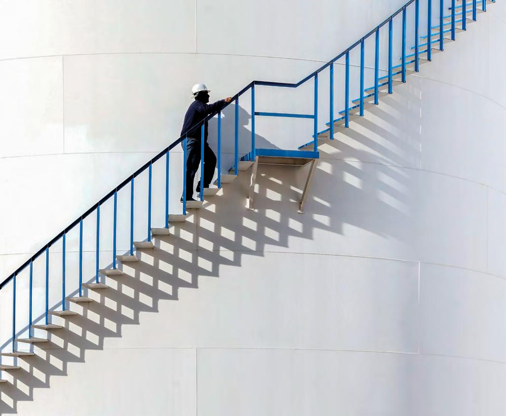 LEAN MANAGEMENT TEMAT NUMERU LEAN MANAGEMENT I ZARZĄDZANIE PROCESAMI MOTYWACJA PRACOWNIKÓW W DOSKONALENIU FIRMY HISTORIA lean Zaraz po zakończeniu II wojny światowej japońska gospodarka a w