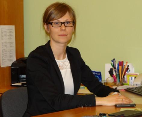 Monika Zalewska prowadzi rozliczenia finansowe Projektu zgodnie z wymogami Unii Europejskiej.