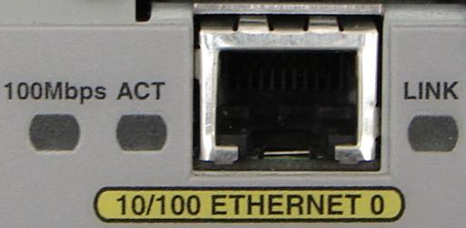 Wprowadzenie adresu interfejsu i maski podsieci: Router (config-if)# ip address <adres IP> <maska sieci> Włączenie interfejsu: Router (config-if)# no shutdown Ustawienie opcji dodatkowych: