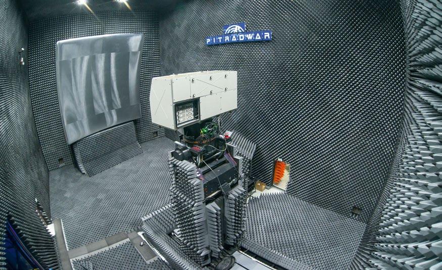 Największe w Polsce systemy do pomiarów parametrów anten i badania kompatybilności elektromagnetycznej (EMC) Systemy te zainstalowane zostały w dwóch osobnych komorach bezodbiciowych zaprojektowanych