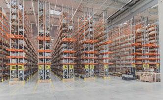 Zalety wynajmu regałów Tylko kilkadziesiąt eurocentów za miejsce Bezpłatny projekt aranżacyjny. paletowe miesięcznie.