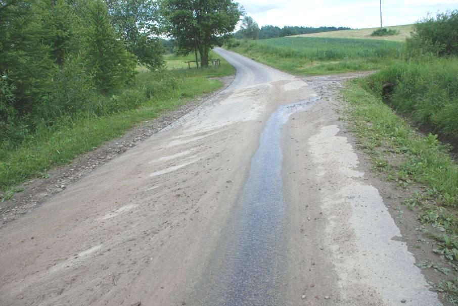 AGATA ĆWIK, BERNADETTA ORTYL Rozproszona zabudowa w górach utracone krajobrazy? tywną rolę.