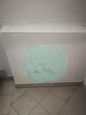 uszkodzenia na