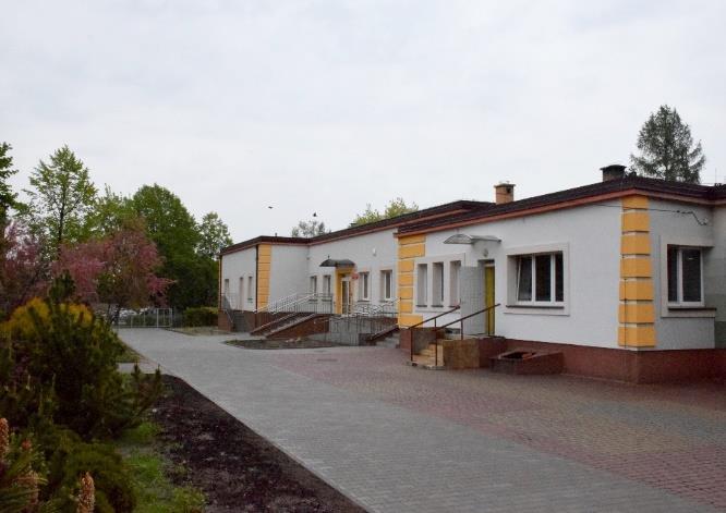 883,46 zł inwestycje w obiekty kubaturowe Środki wydatkowano na rozbudowę Przedszkola Nr 3 w Łasku pod potrzeby