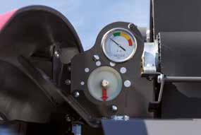 Constant Pressure System system stałego ciśnienia) Massey Ferguson pozwala utrzymać nacisk przy użyciu dwóch dużych sprężyn podczas formowania balotu, tym
