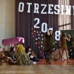 otrzęsin.