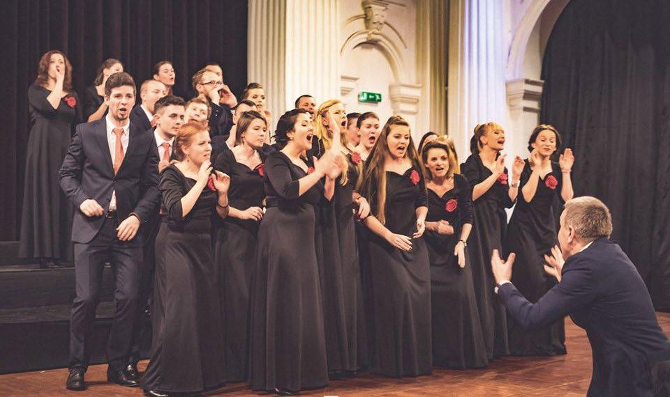 KONCERTY GŁÓWNE W AULI UAM MAIN CONCERTS, AMU HALL Środa, 8 maja, godz. 19.00 Chór Kameralny Uniwersytetu im.