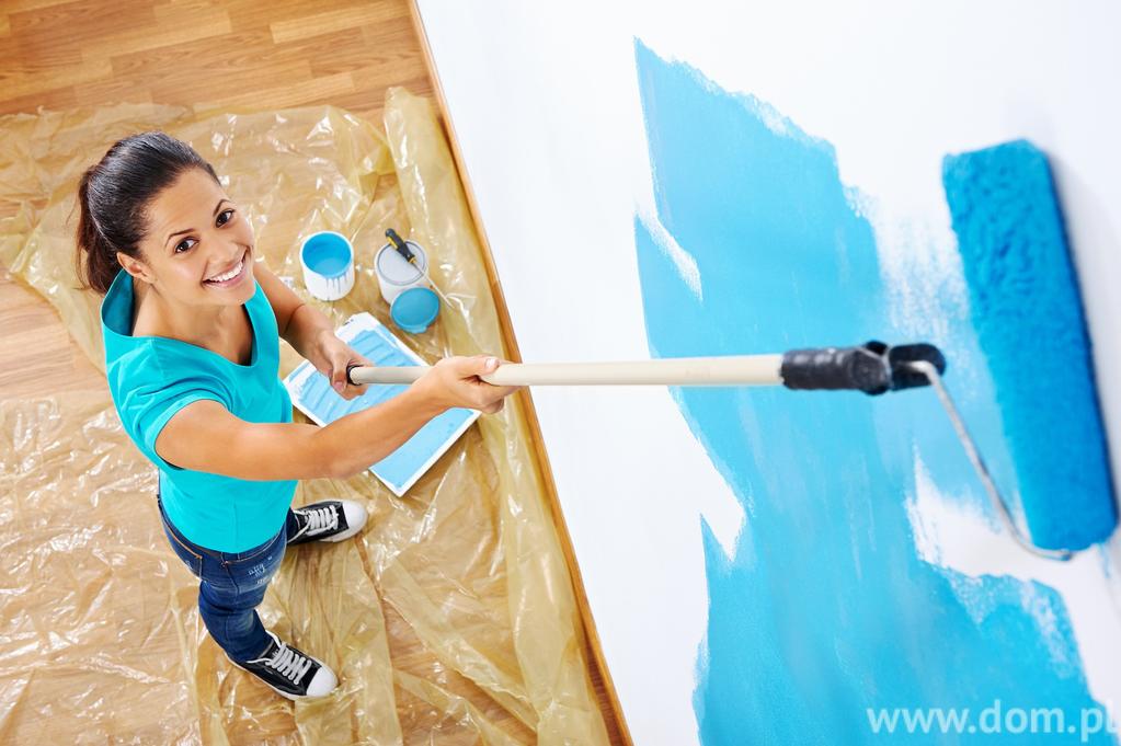 Jak prawidłowo malować ściany? 7 kroków do idealnego koloru Bez pomocy fachowców najczęściej odnawiamy mieszkanie, zmieniając bądź odświeżając kolory ścian i sufitów.
