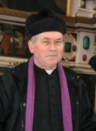 Bazuje na