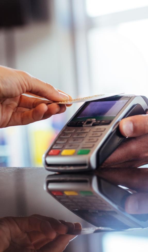 VISA Direct Nowy produkt organizacji kartowych: Płatności Direct Przelew bezpośrednio na rachunek karty płatniczej inicjowany przez Klienta, a wykonywany przez eservice.