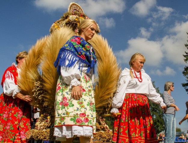 3 C Realizacja funduszu sołeckiego Fundusz sołecki 119 833,34 zł tj. w 85,6% SOŁECTWO BOBROWO 630,00 zł (3,4%) 1.