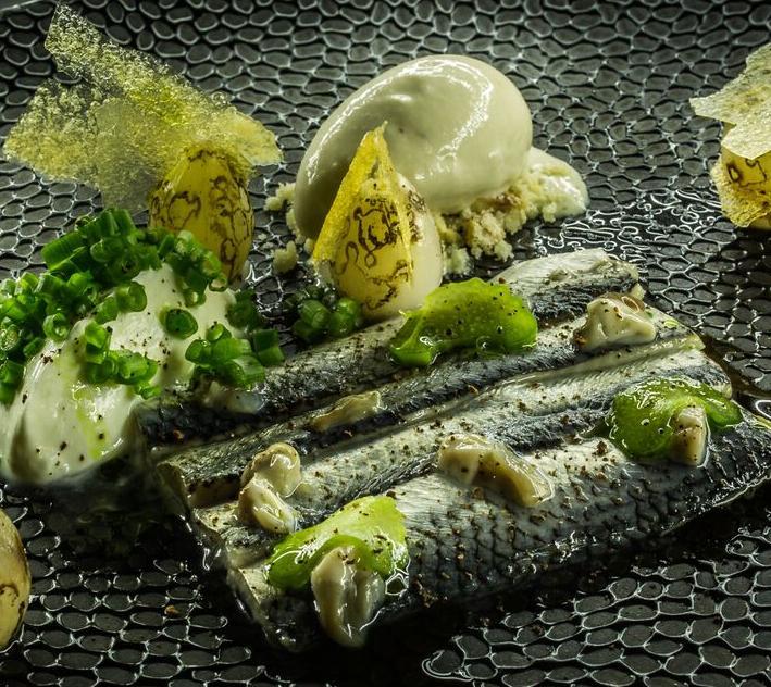 TASTING MENU Zapraszamy Państwa do odkrywania unikalnych fuzji smaków