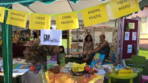 Stoiska promocyjne: Starostwa Powiatowego w Słupsku, Gminy Słupsk, Gminy Kobylnica, Gminy Potęgowo, Biblioteki Miejskiej w Słupsku i Gminnej Biblioteki Publicznej w Potęgowie, Gminnego Ośrodka