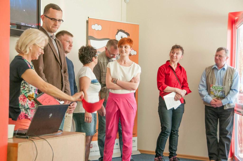 Prezentacje projektów Komisje subregionalne 1. Komisja oceniająca: 5 osób (Operator + lokalni eksperci) 2.