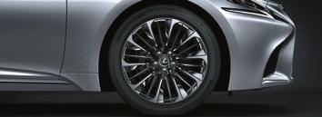 Nawigacja GPS Lexus Premium Navigation z touchpadem, centralny ekran o przekątnej 12,3