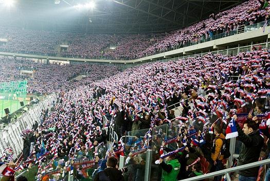 kibiców Obok spotkań piłkarskich w Arenie Zabrze