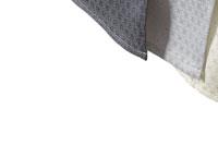 niezwykle eleganckim i